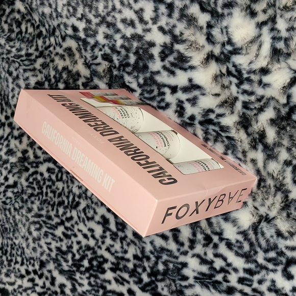 FOXYBAE CALIFORNIA DREAMING MOISTURIZING KIT NIB - Picture 16 of 16